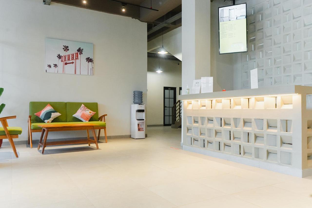 Social Hub By Twospaces Jakarta Eksteriør billede