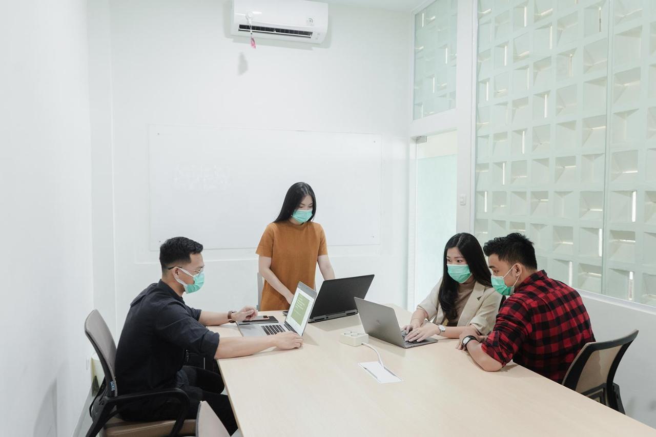 Social Hub By Twospaces Jakarta Eksteriør billede