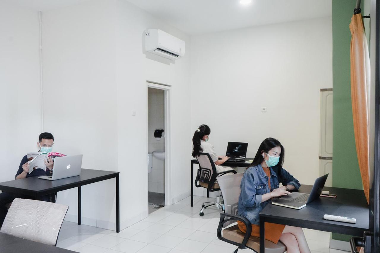 Social Hub By Twospaces Jakarta Eksteriør billede