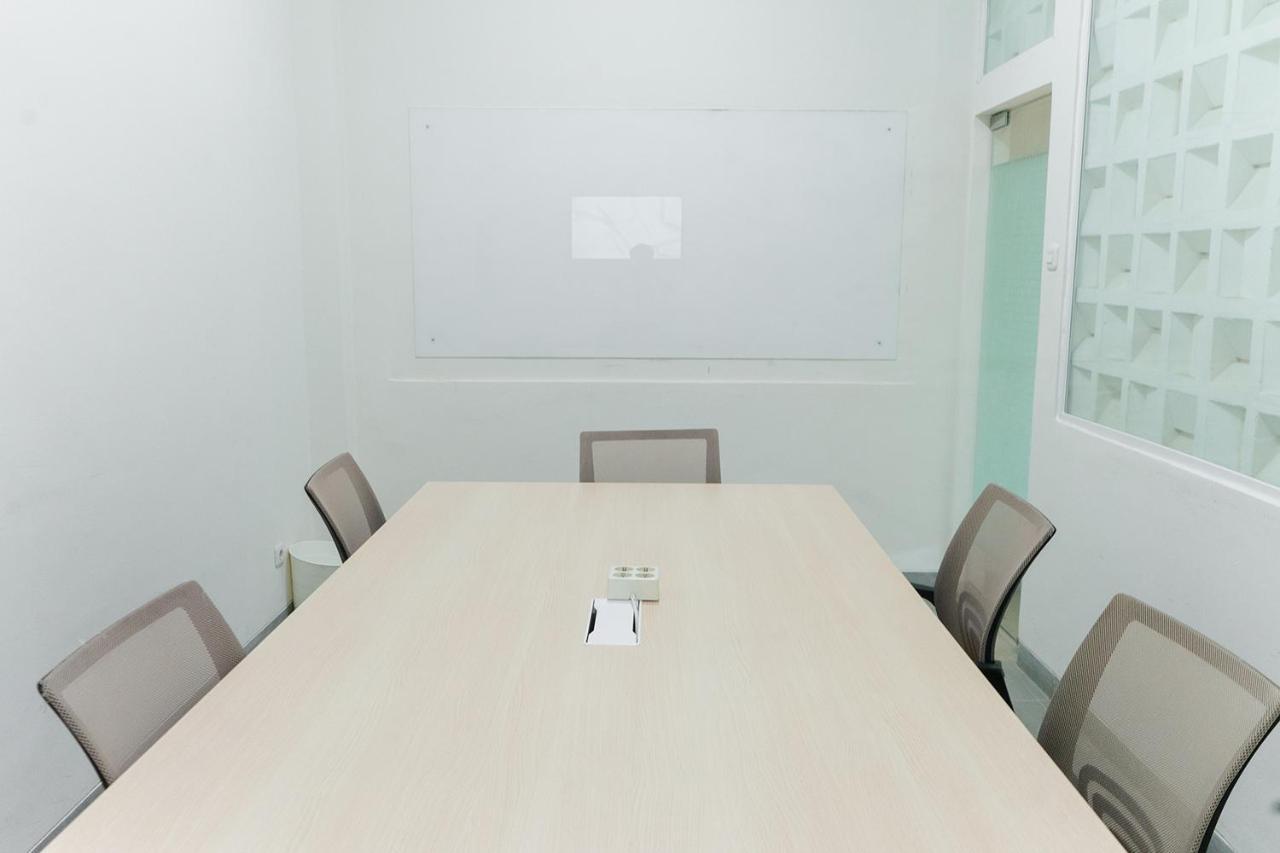 Social Hub By Twospaces Jakarta Eksteriør billede